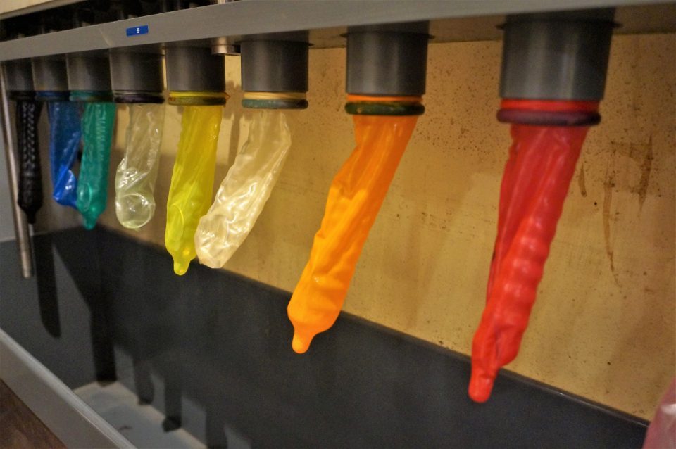 Condomerie. TNO Delft, Condooms